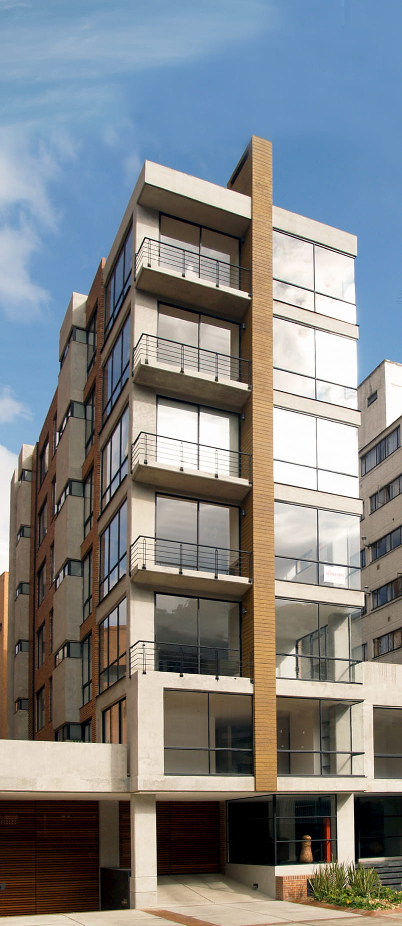 kyrios-fachada-apartamnetos-mevic-constructora